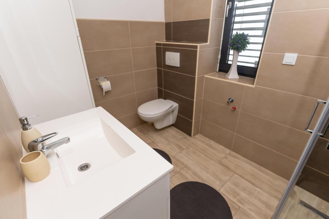 Apartments Sunrise Banovci Zewnętrze zdjęcie