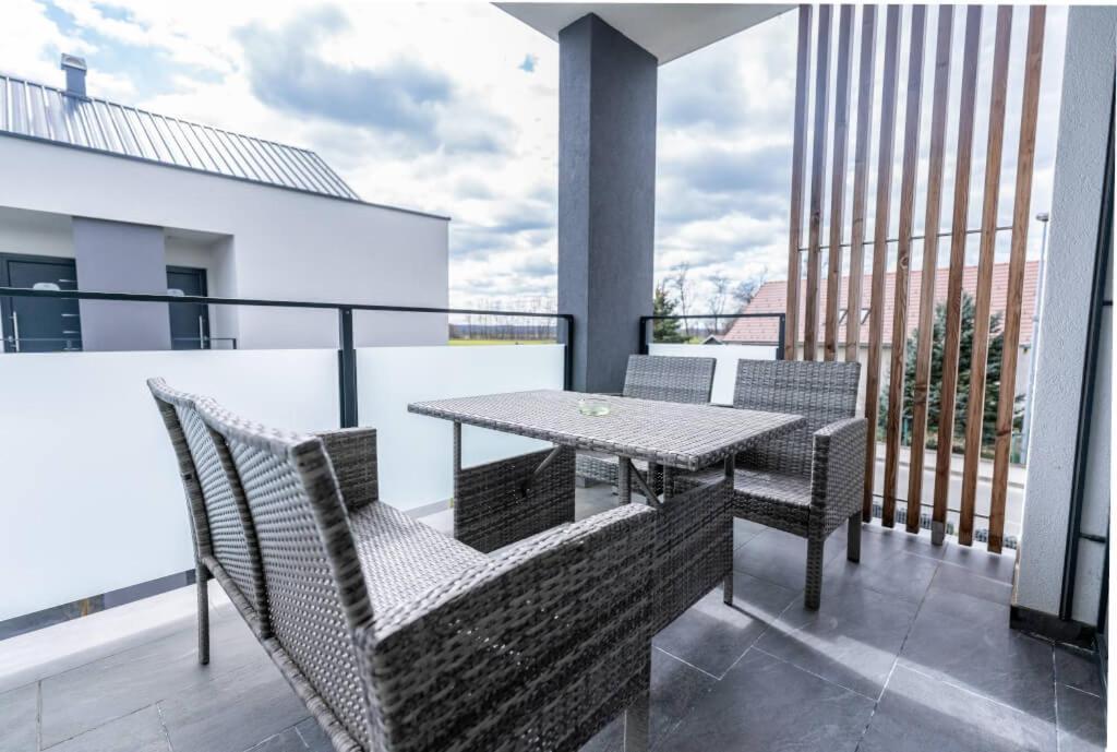 Apartments Sunrise Banovci Zewnętrze zdjęcie